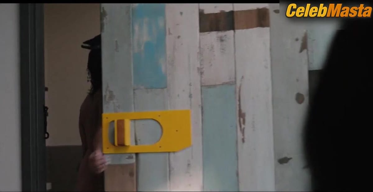 Ambyr M. Reyes Bares Butt, Tits Scene in Yellowstone