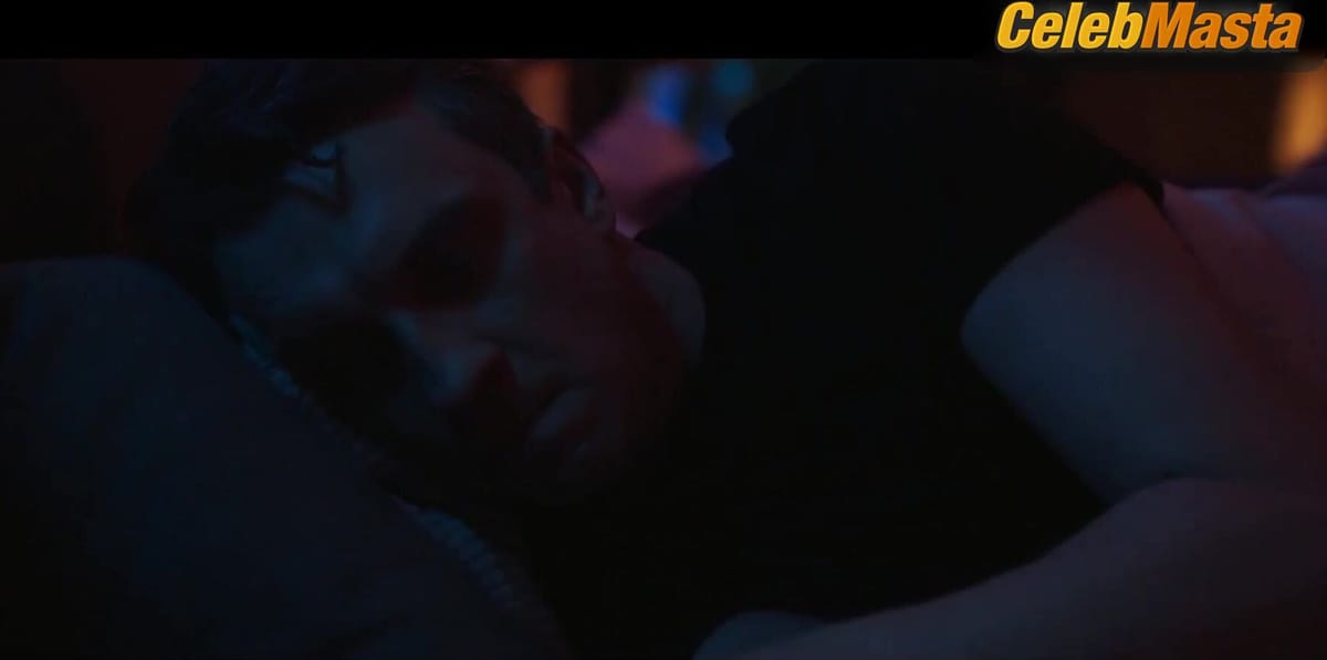 Anna Karczmarczyk's Alluring Scene in Caly Ten Seks