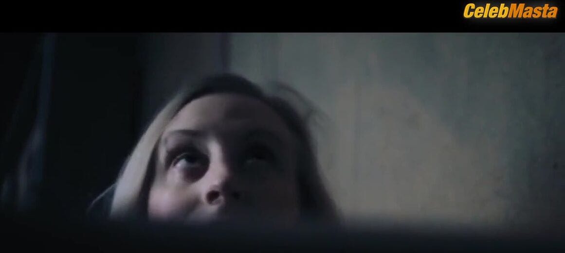 Rikke Eberhardt Knudsen's Underwear Scene in Knyttet Til Helvede. Paradis