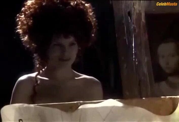 Debora Bloch Lesbian Scene, Boobs in Caramuru - A Invencao Do Brasil