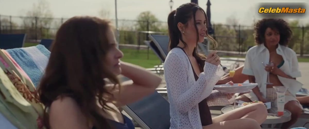 Isabel Gravitt, Kitty Hawthorne and Unknown Booty, Boobs Scene in Your Friends & Neighbors