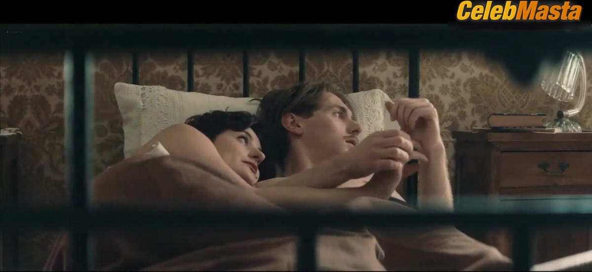 Janina Rudenska, Martina Limonta and Lidiya Liberman Ass, Tits Scene from Il Cattivo Poeta
