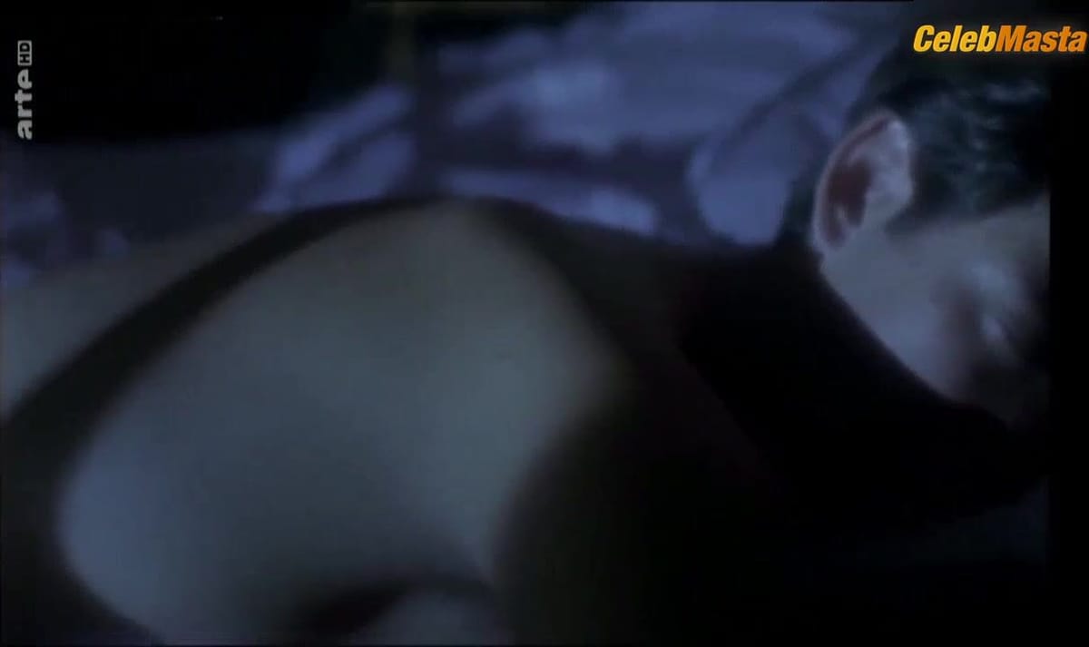 Irene Jacob's Boobs, Underwear Scene in Lettre D'une Inconnue