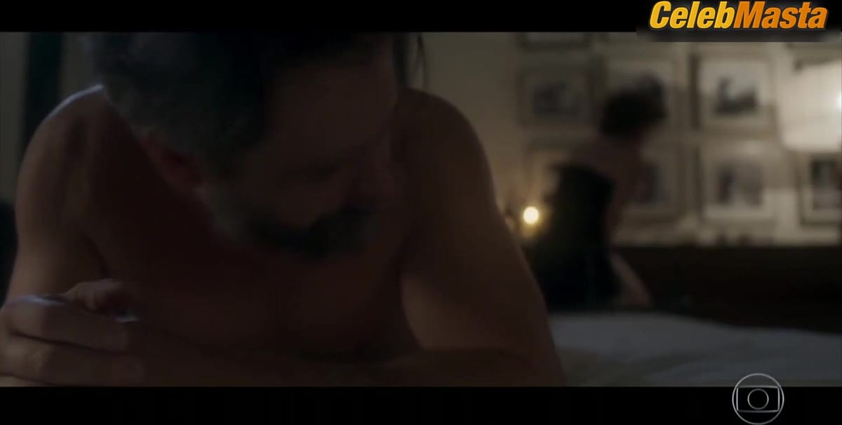 Debora Bloch Shows Off Sexy Scene in Onde Nascem Os Fortes
