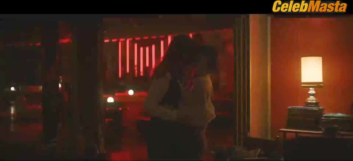 Ginevra Francesconi Lesbian Scene, Shows Tits in Prima Di Noi