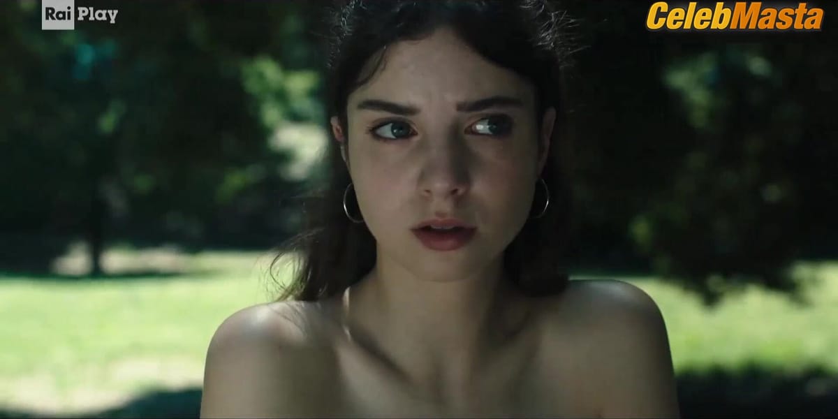 Ginevra Francesconi Tits, Underwear Scene from A Voce Nuda