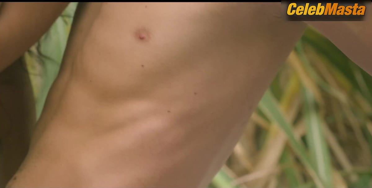 Renata Vaca's Tits Scene in Lovesick
