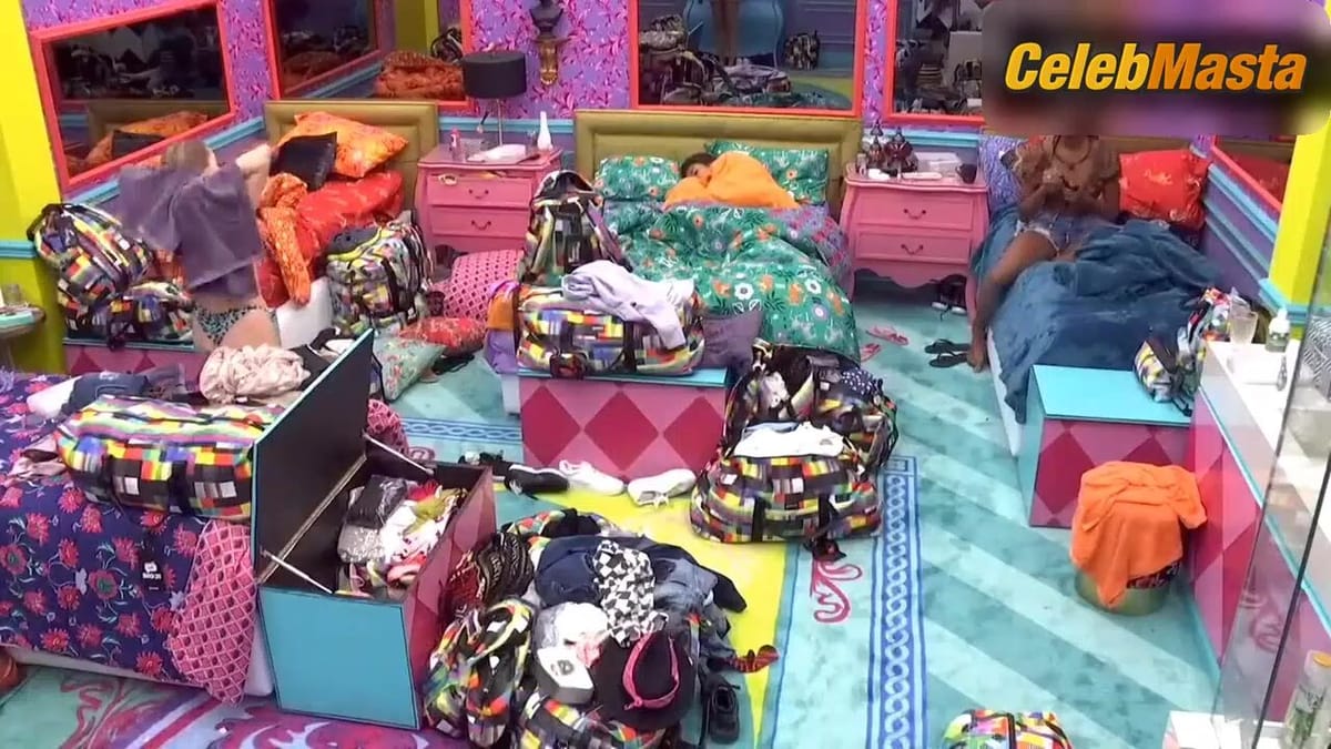 Carla Diaz's Swimsuit Scene in Big Brother Brasil 2021