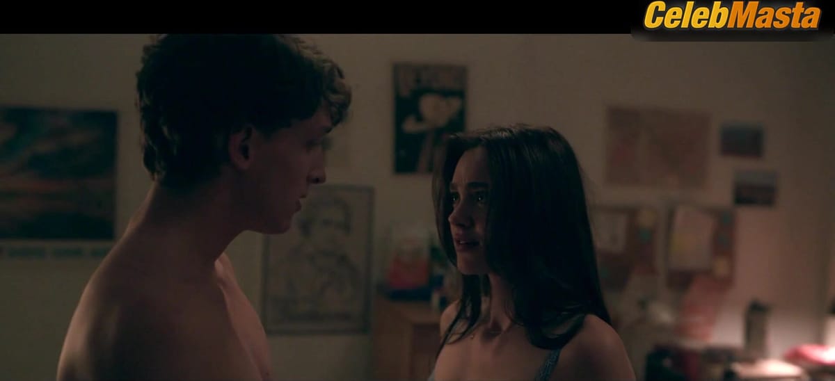 Isabel Gravitt Bares Underwear in Scene from Your Friends & Neighbors
