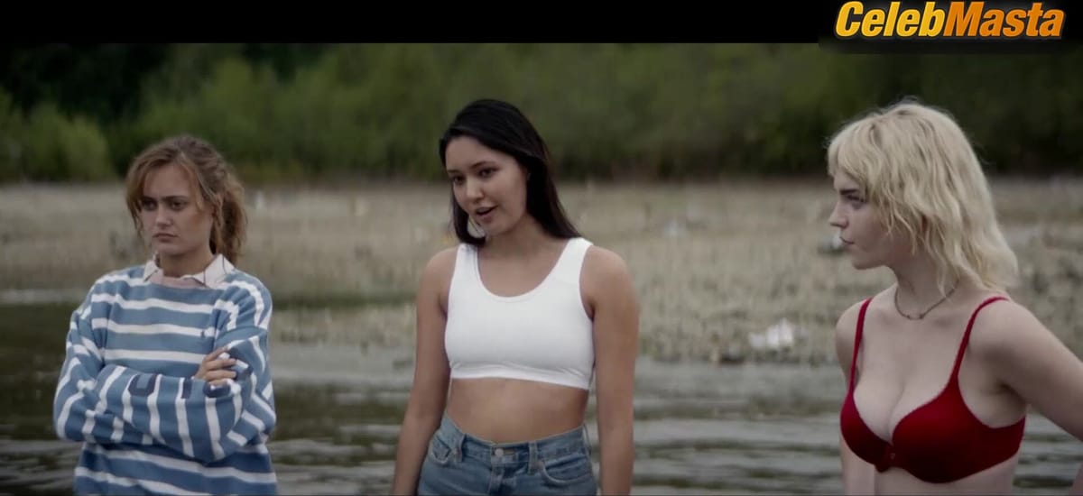 Sophie Thatcher Reveals Underwear in Yellowjackets Scene