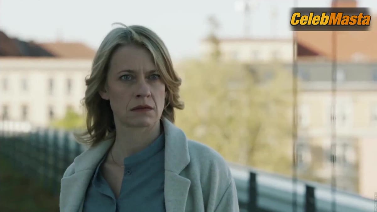 Caroline Peters and Annika Blendl Sex Scene from Kalt Ist Die Angst