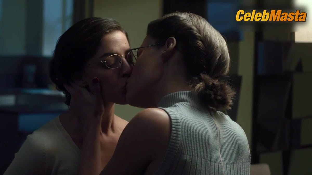 Olivia Thirlby and Rachael Taylor's Lesbian Scene from White Orchid