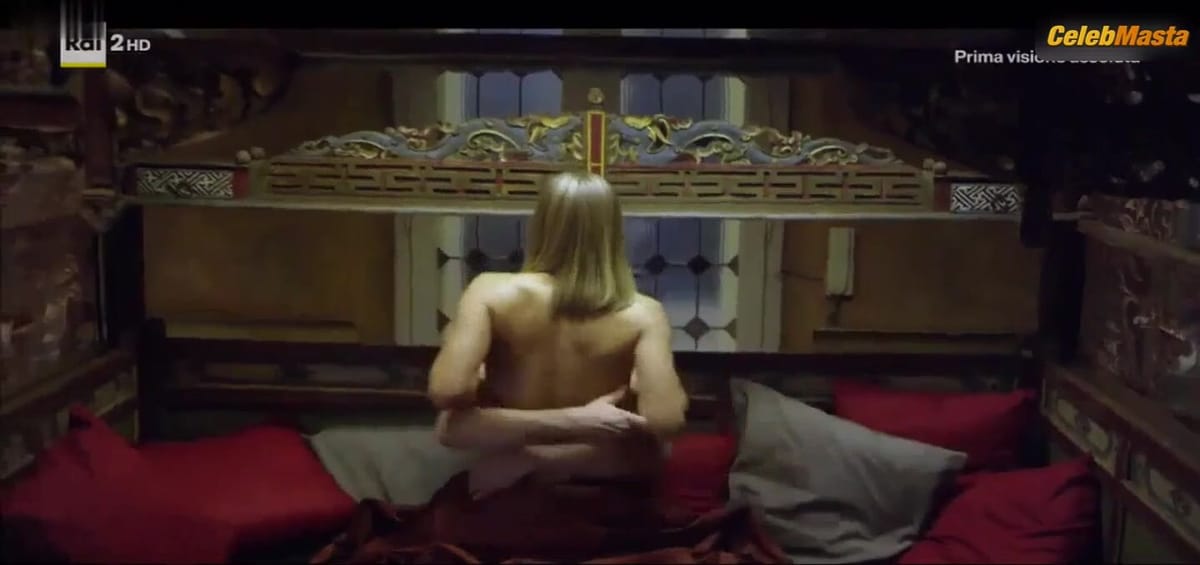 Elena Radonicich's Sex Scene from La porta rossa