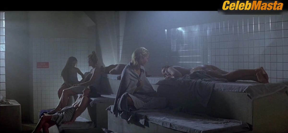 Elizabeth Perkins Ass Scene from Moonlight And Valentino