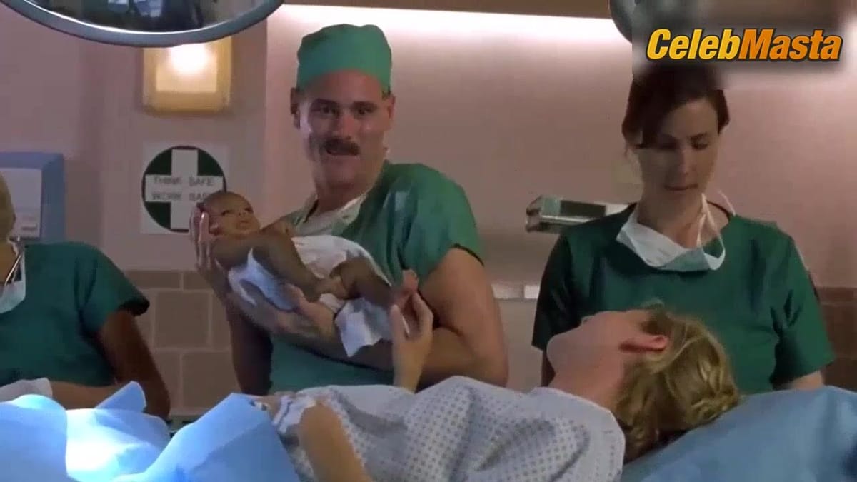 Traylor Howard's Sexy Scene in Me, Myself & Irene