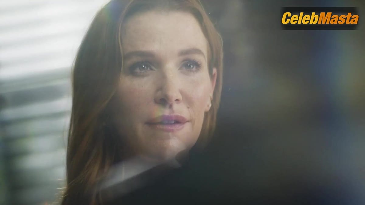 Poppy Montgomery's Sexy Scene from Reef Break