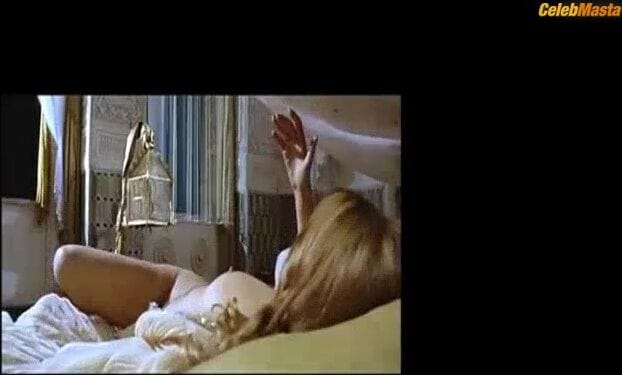Barbara Bouchet Tits Scene from Finalmente le mille e una notte