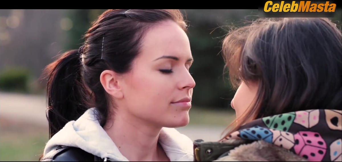 Emily Alatalo and Jennifer Polansky's Lesbian Sex Scene in Inspiration