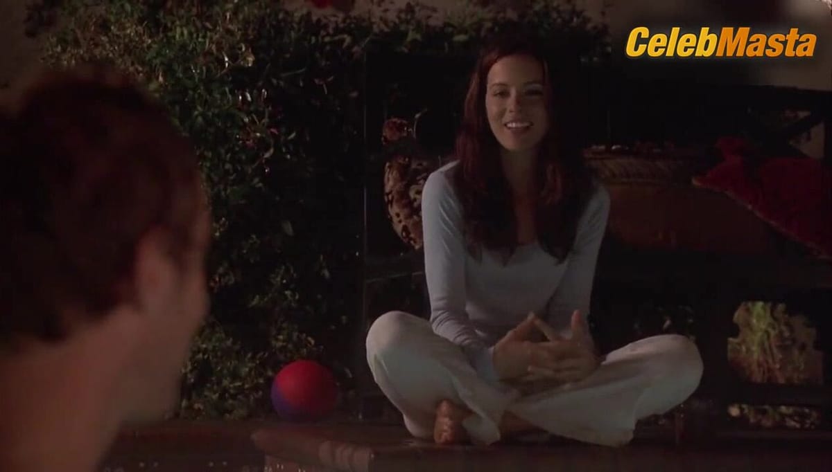 Kate Beckinsale and Frances McDormand Bare Boobs, Lesbian Scene in Laurel Canyon