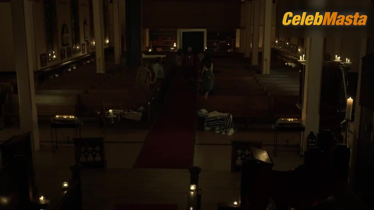 Frances Conroy's Ass Scene from The Mist