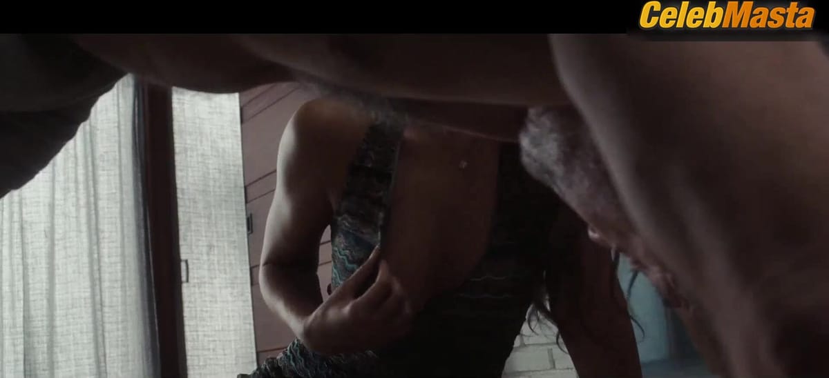 Moon Bloodgood nude/sexy scene in What Just Happened?