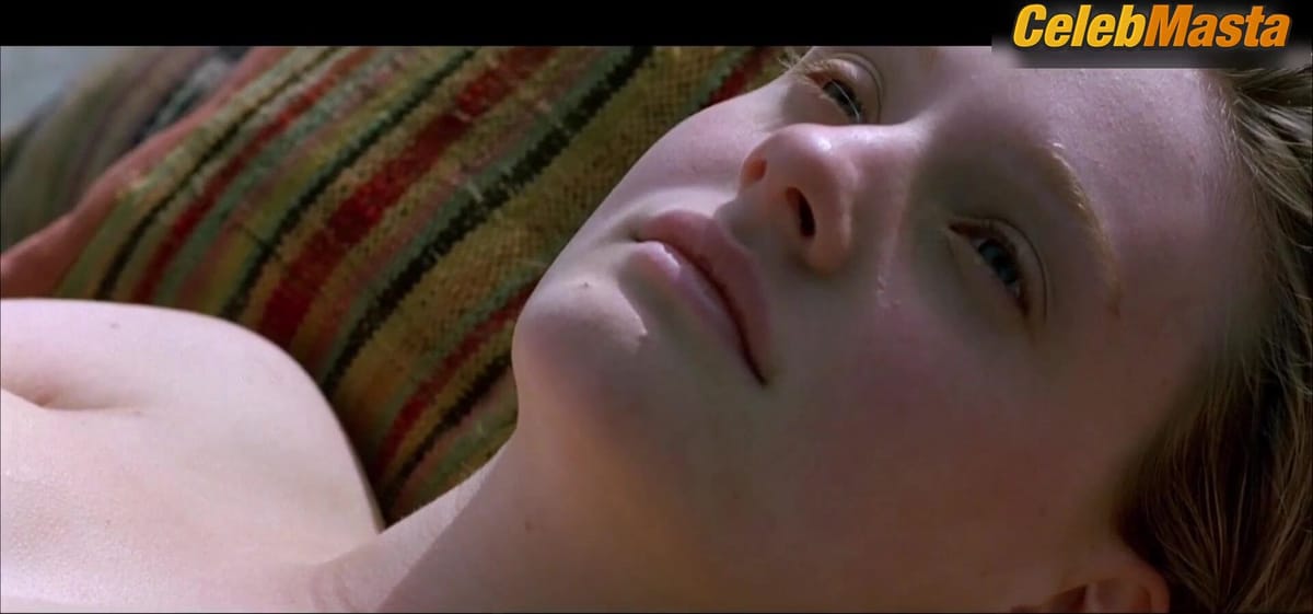 Romola Garai's Sexy Scene in I Capture The Castle
