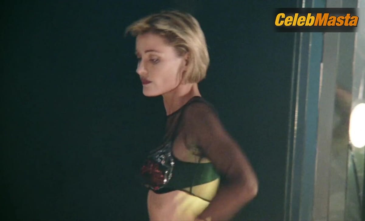 Louise Lombard Shows Sex Scene in After The Rain
