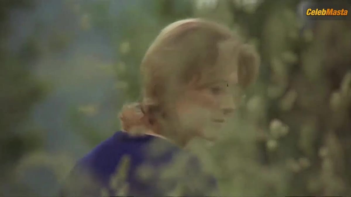 Vanessa Redgrave Booty Scene from Un Tranquillo Posto Di Campagna
