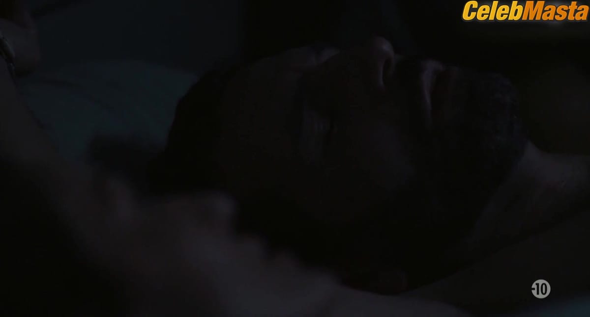 Nadia Fares Sexy Scene from Les Siffleurs