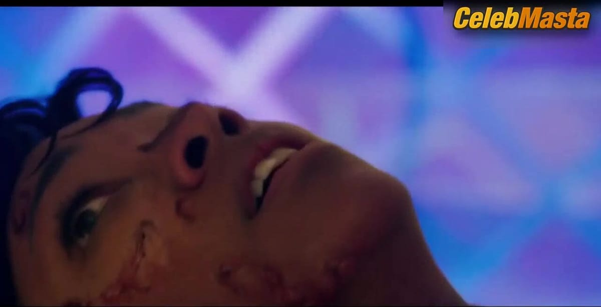 Sonequa Martin-Green's Hot Scene in Star Trek Discovery