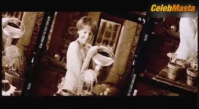 Penelope Wilton's Tits, Ass Scene in Calendar Girls