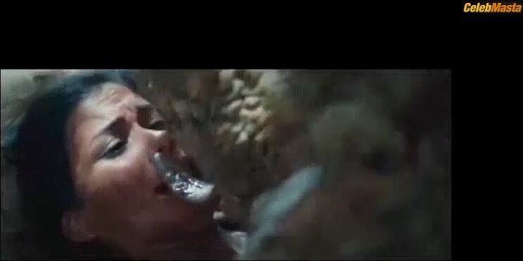 Daniella Alonso's Sex Scene from The Hills Have Eyes Ii
