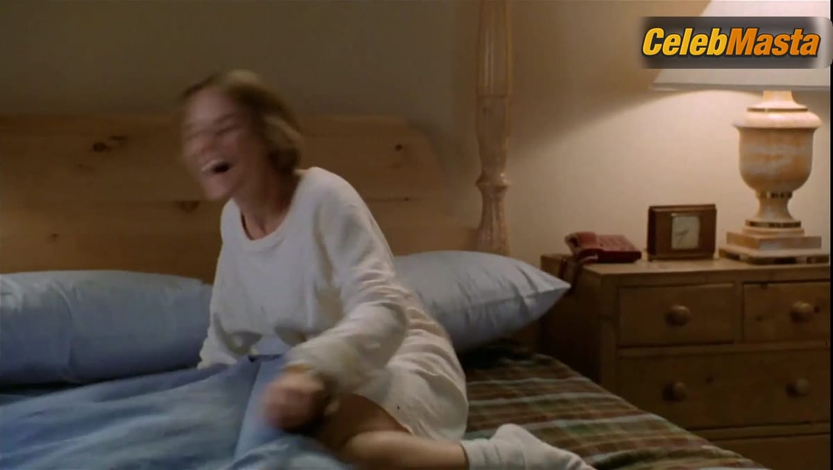 Mary Stuart Masterson's Sexy Scene from Funny About Love