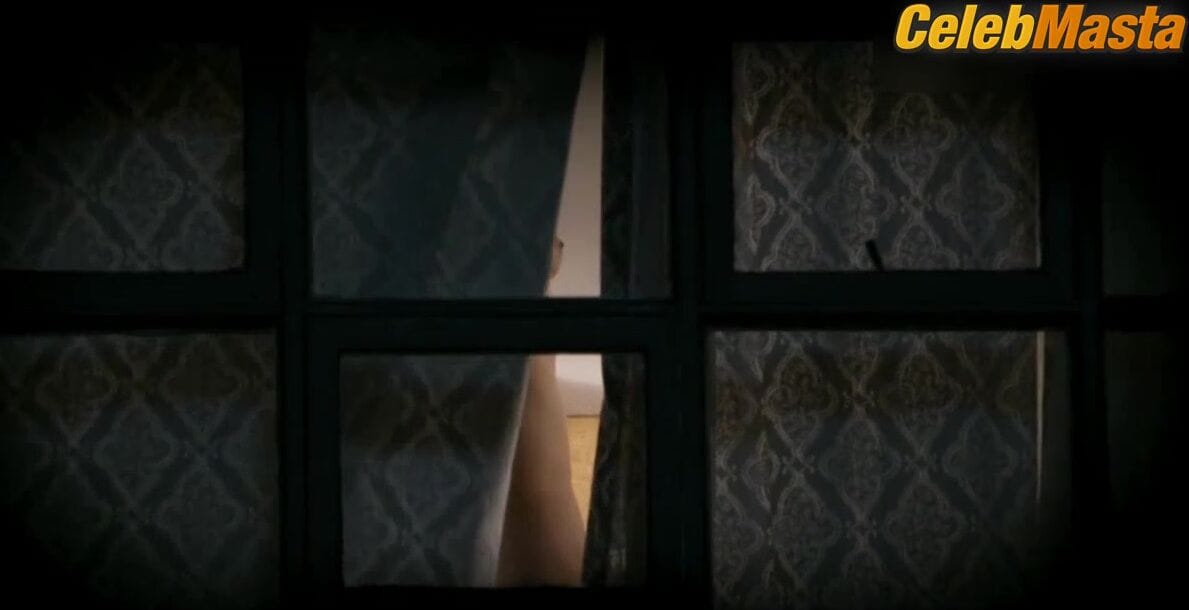 Virginia Kull's Boobs Scene in Sneaky Pete