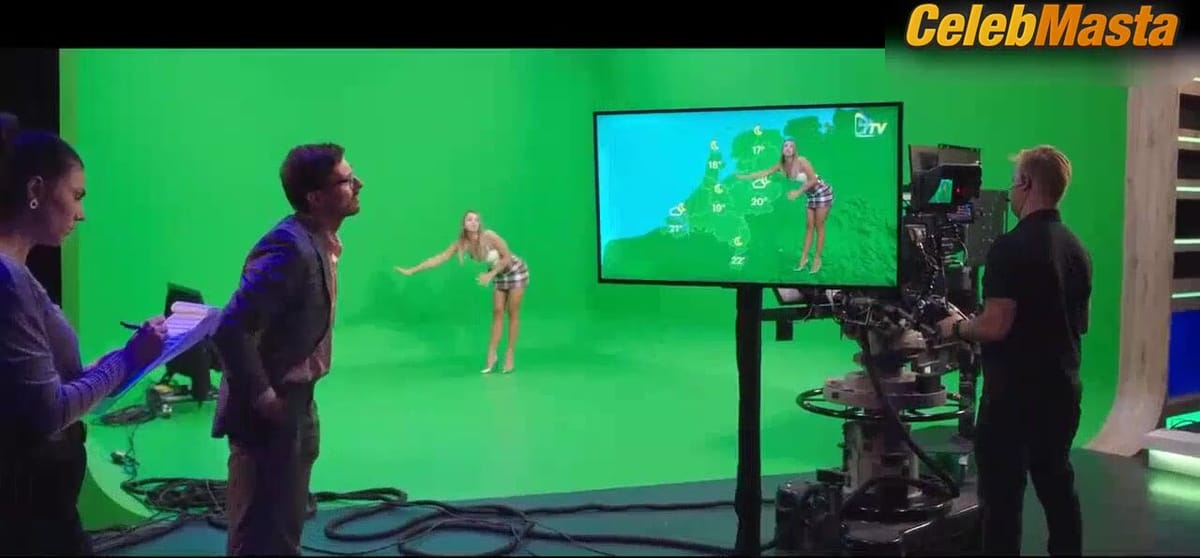 Nina Warink's Tits Scene in Just Say Yes