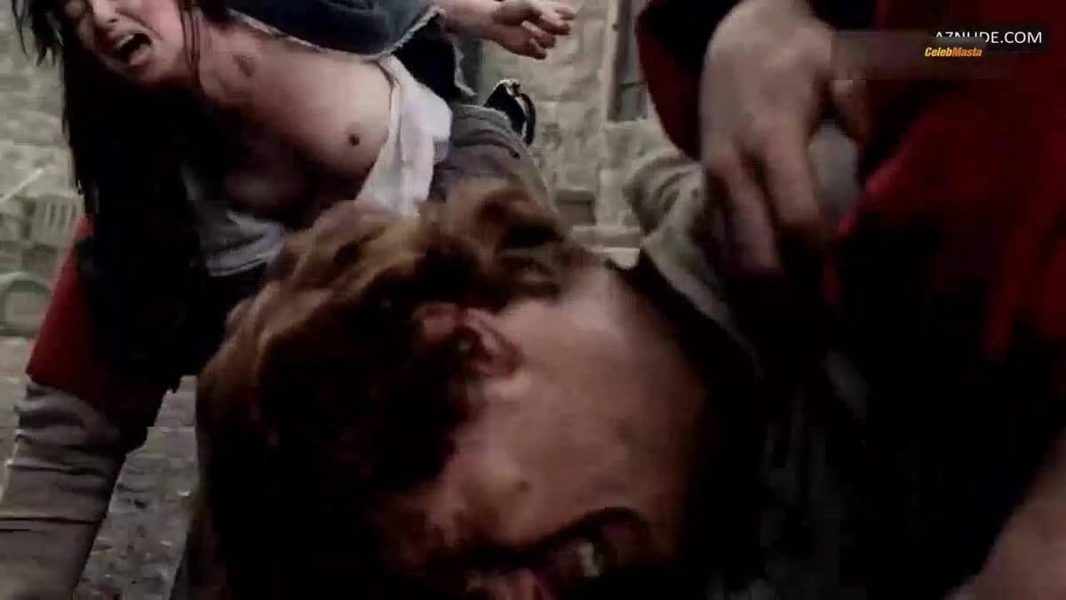 Laura Donnelly's Tits Scene in Outlander
