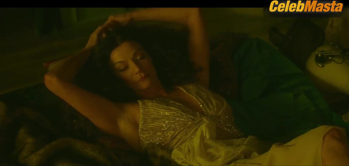Michelle Gomez's Sexy Scene in Doom Patrol
