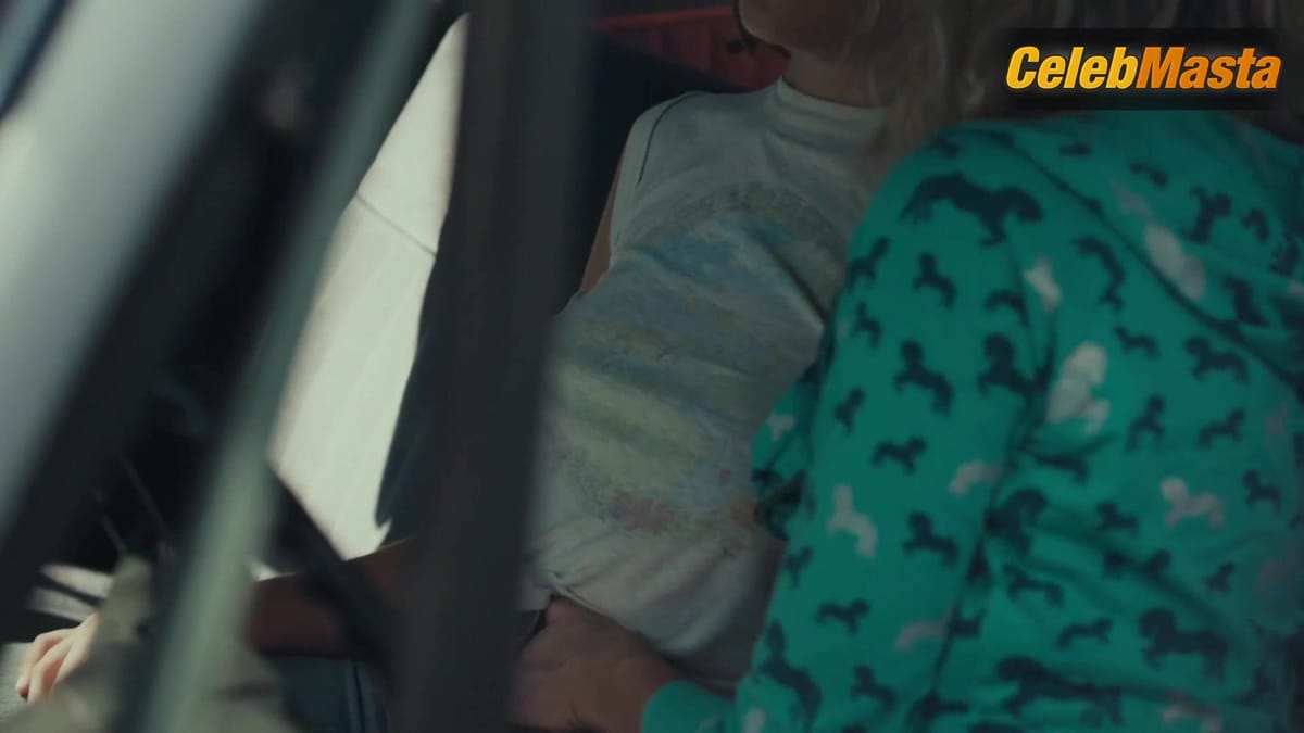 Lola Kirke and Breeda Wool Lesbian, Boobs Scene in Awol