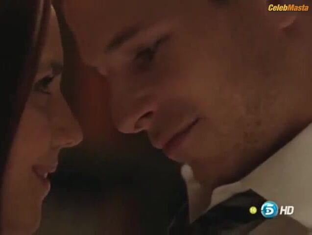 Aura Garrido's Sexy Scene in Hermanos