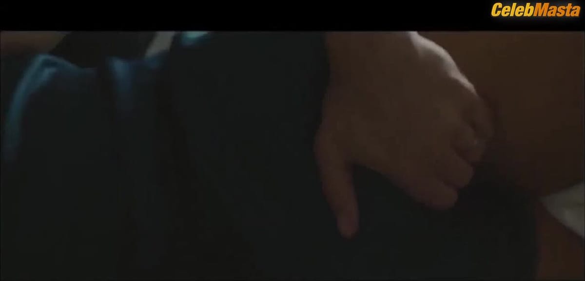 Barbara De Regil's Sexy Scene from Loca Por El Trabajo