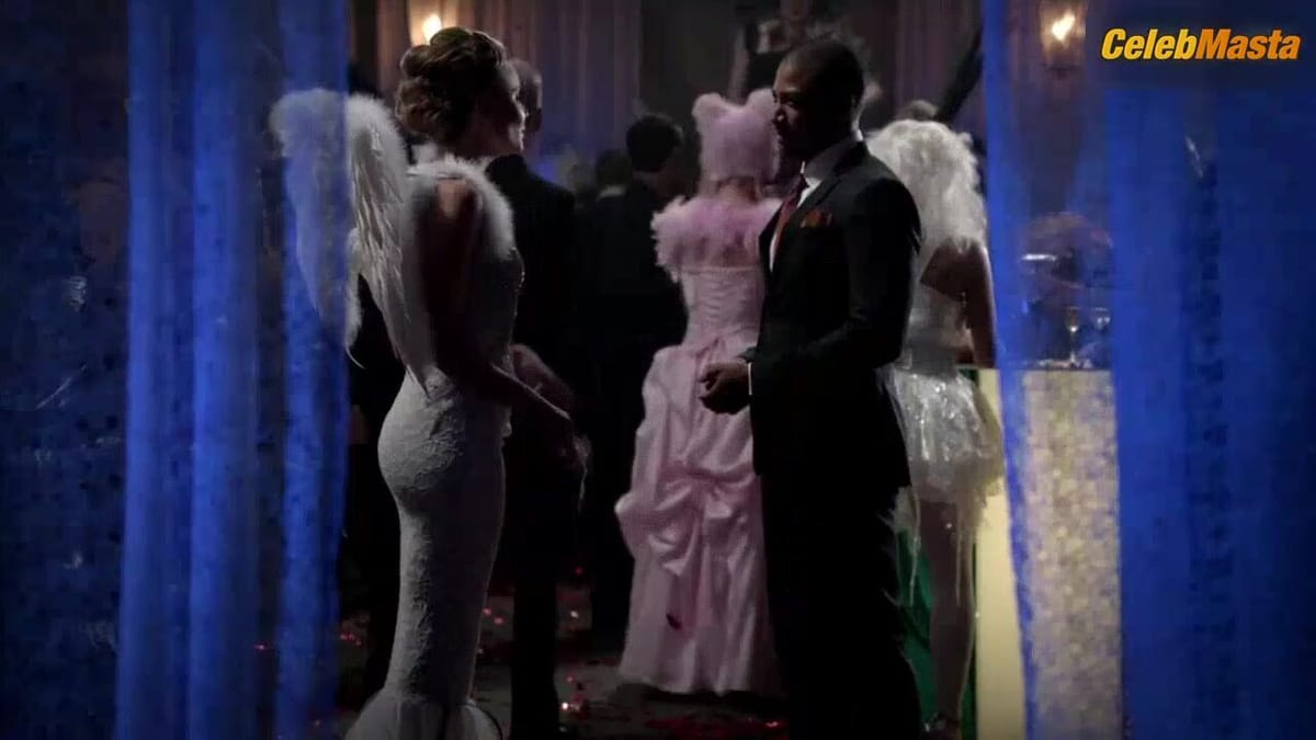Leah Pipes's Booty Scene in The Originals