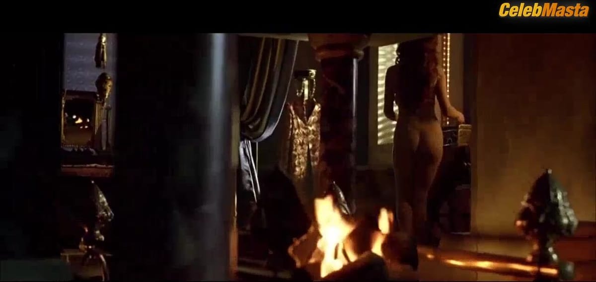 Jane Asher's Booty, Boobs Scene in Tirante El Blanco
