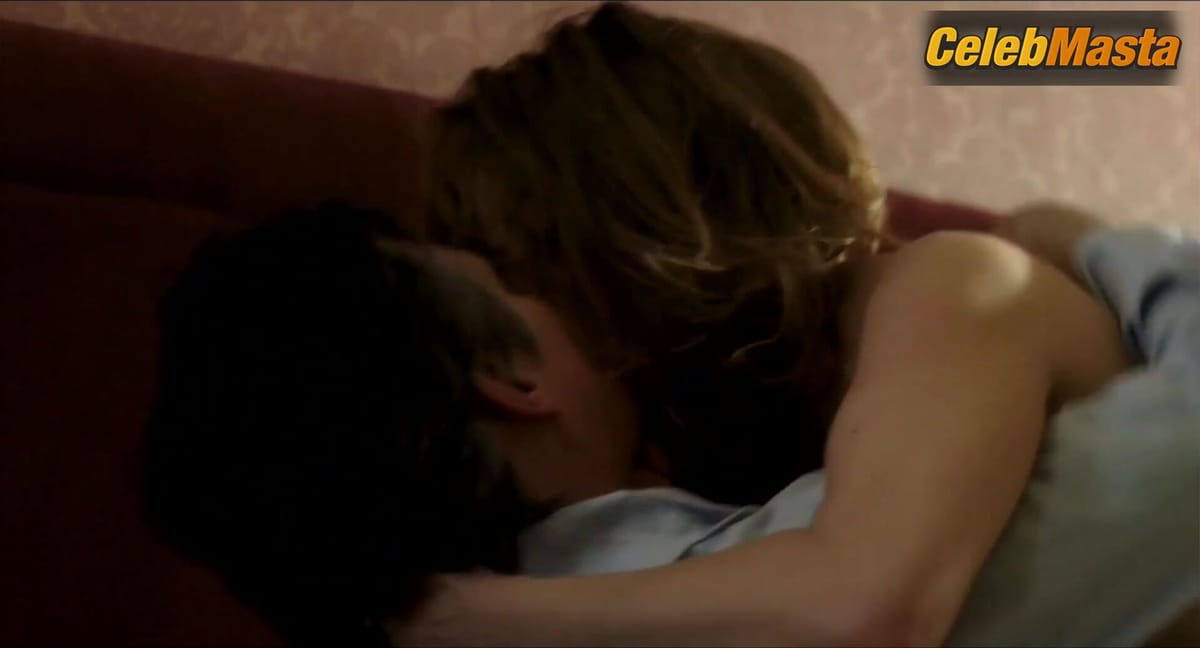 Emmanuelle Devos Boobs Scene in Just A Sigh