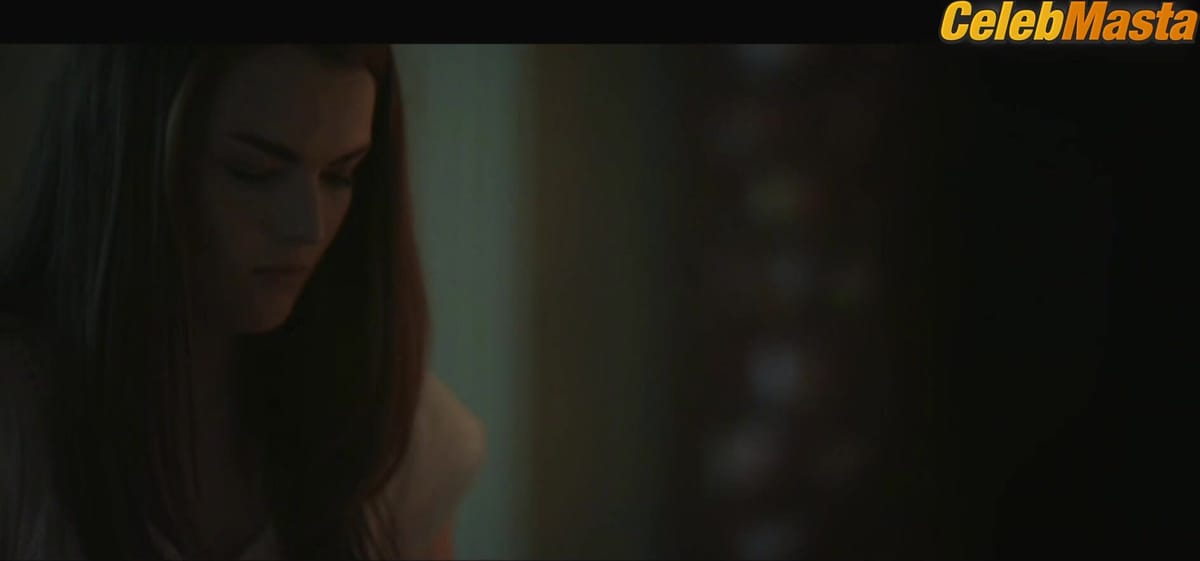 Sarah Power Boobs, Underwear Scene in The Hexecutioners