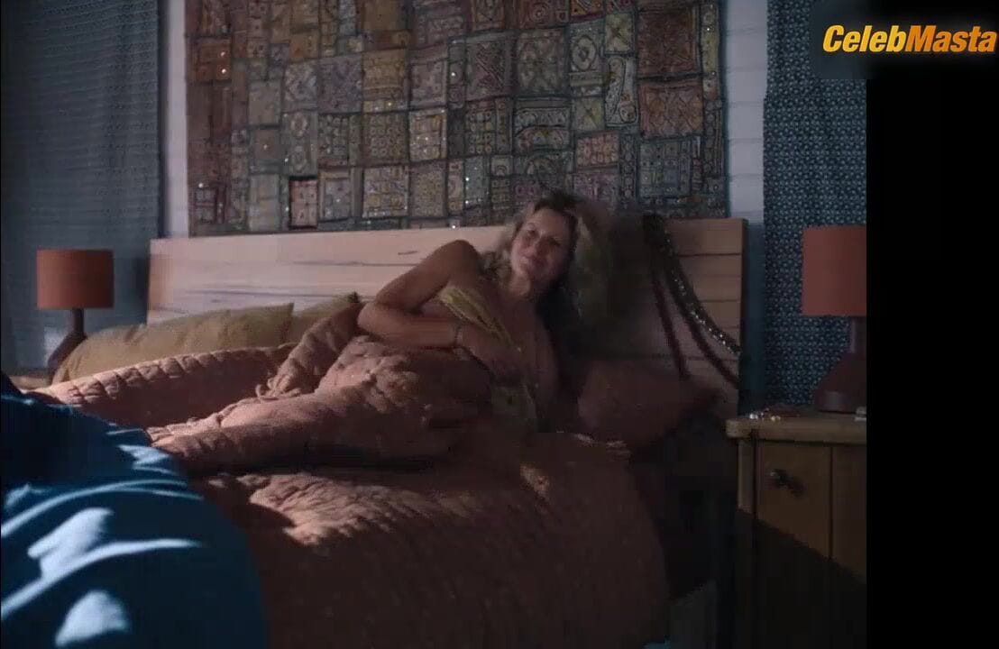 Emily Havea and Kate Box Lesbian, Tits Scene from Erotic Stories