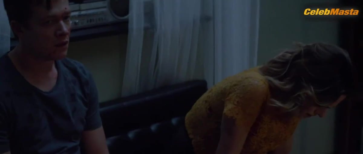 Zoe Tapper's Booty, Underwear Scene in Zoo