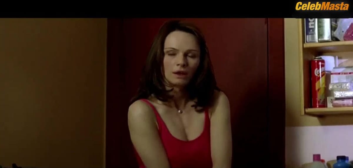 Francesca Neri Real Sex Scene, Butt Shown in Live Flesh