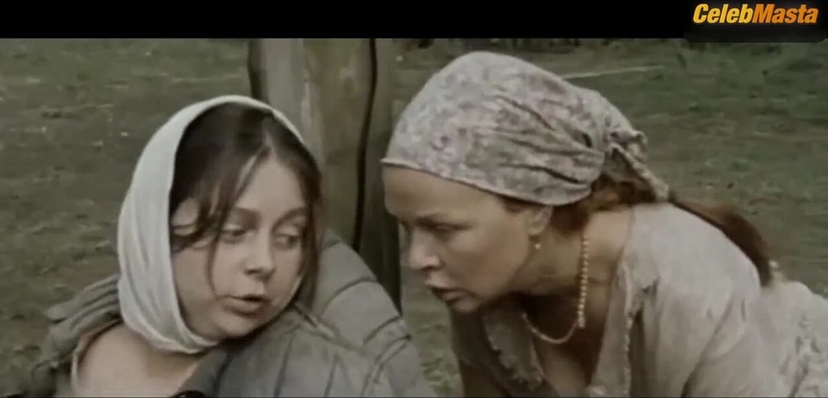 Elena Valyushkina's Boobs Scene in Vragi