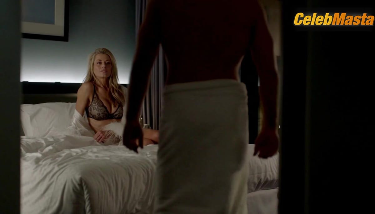 Madeleine West's Underwear Scene from Playing For Keeps