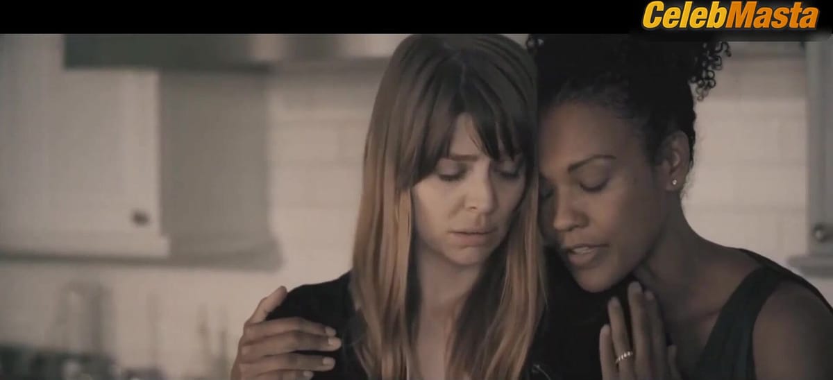 Mieko Hillman and Amber Benson Lesbian Sex Scene from The Nightmare Gallery